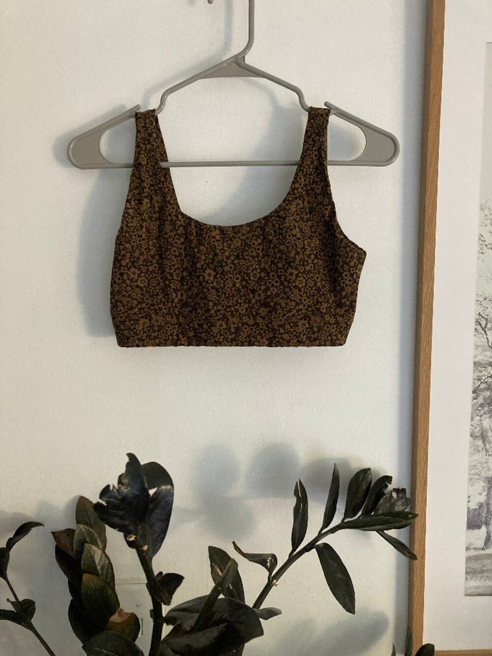 Everlane The Perform Bra in Size Small Black/Tan Floral